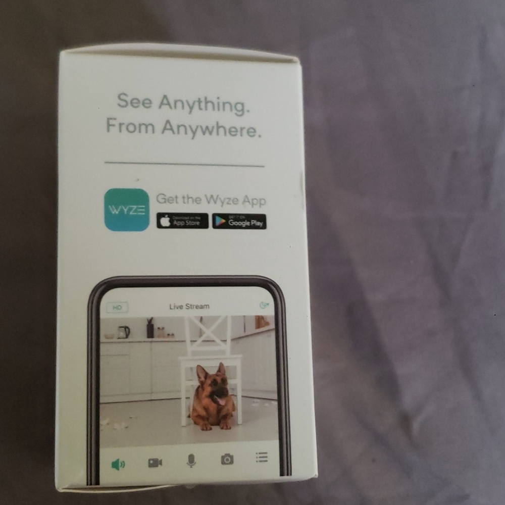 WYZE CAM - Picture 2 of 4